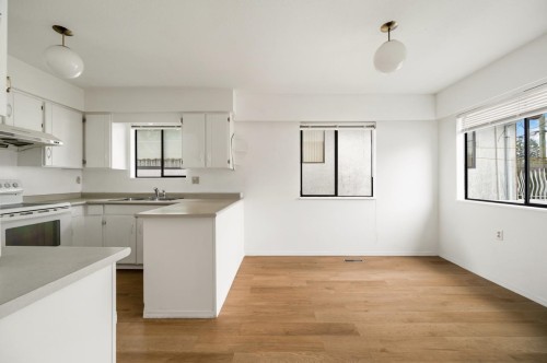 2539 34Th Avenue E, Vancouver, BC - Indoor Photo Showing Kitchen With Double Sink