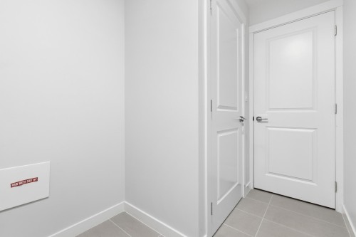 1908-3487 Binning Road, Vancouver, BC - Indoor Photo Showing Other Room