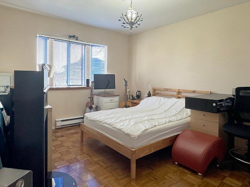 8140 Lucas Road, Richmond, BC - Indoor Photo Showing Bedroom