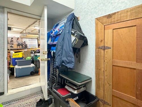 8140 Lucas Road, Richmond, BC - Indoor