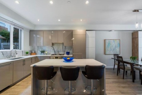4066 Yukon Street, Vancouver, BC - Indoor