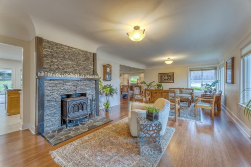 1227 Ioco Road, Port Moody, BC - Indoor Photo Showing Living Room With Fireplace