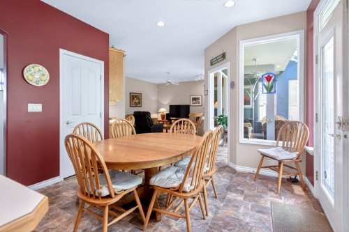 1437 Lambert Way, Coquitlam, BC - Indoor Photo Showing Dining Room
