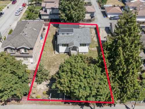 7520 Canada Way, Burnaby, BC - Outdoor