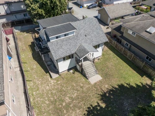 7520 Canada Way, Burnaby, BC - Outdoor