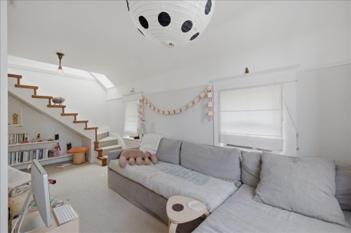 761 15Th Avenue E, Vancouver, BC - Indoor