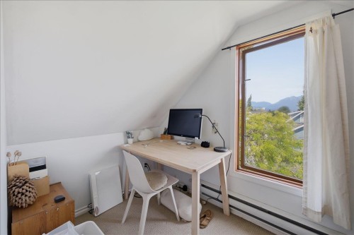 761 15Th Avenue E, Vancouver, BC - Indoor Photo Showing Office