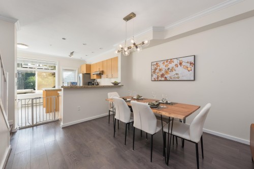 319 59Th Avenue W, Vancouver, BC - Indoor Photo Showing Dining Room