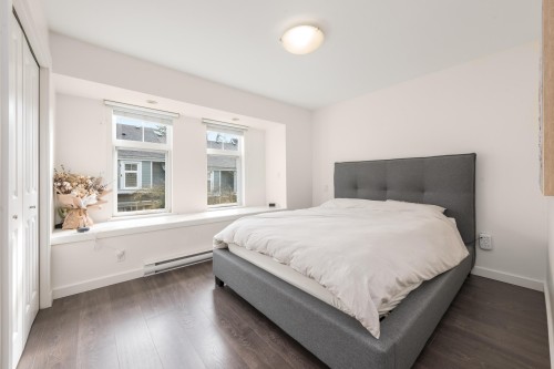 319 59Th Avenue W, Vancouver, BC - Indoor Photo Showing Bedroom