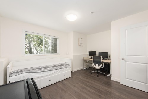 319 59Th Avenue W, Vancouver, BC - Indoor Photo Showing Bedroom