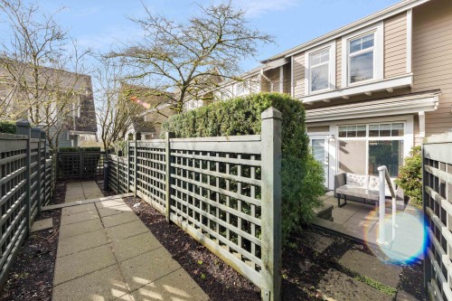 319 59Th Avenue W, Vancouver, BC - Outdoor