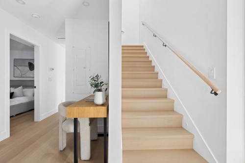 1-2124 8 Avenue E, Vancouver, BC - Indoor Photo Showing Other Room