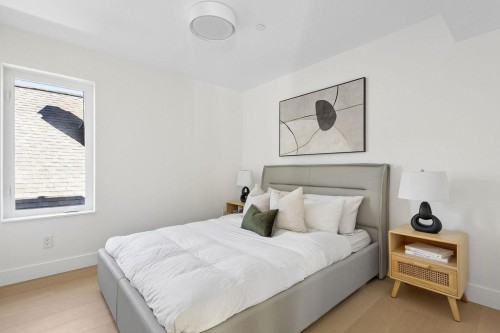1-2124 8 Avenue E, Vancouver, BC - Indoor Photo Showing Bedroom