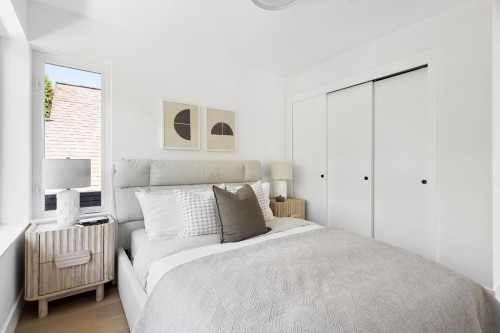 1-2124 8 Avenue E, Vancouver, BC - Indoor Photo Showing Bedroom