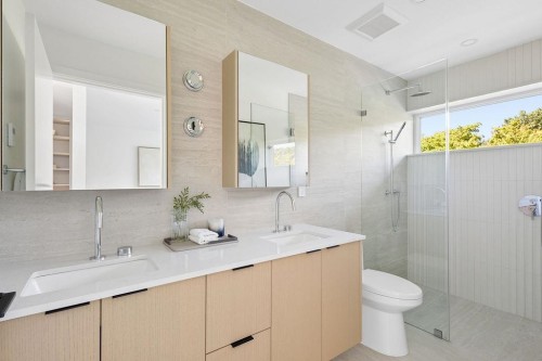 1-2124 8 Avenue E, Vancouver, BC - Indoor Photo Showing Bathroom