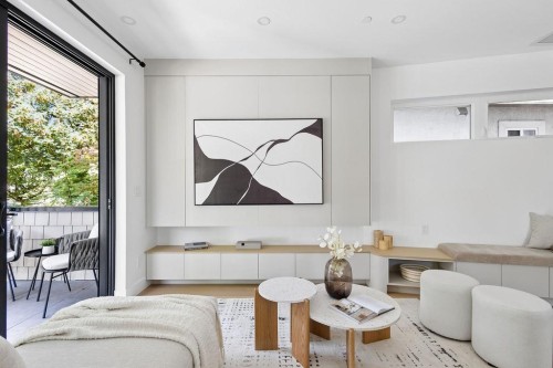 1-2124 8 Avenue E, Vancouver, BC - Indoor