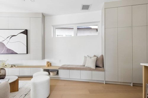 1-2124 8 Avenue E, Vancouver, BC - Indoor