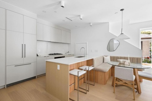 1-2124 8 Avenue E, Vancouver, BC - Indoor