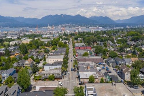 2-2124 8 Avenue E, Vancouver, BC - Outdoor With View