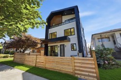 1-3018 19th Avenue E Vancouver, BC V5M 2S9