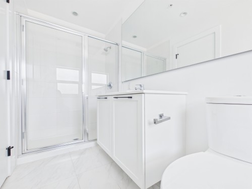 4-9735 University Crescent, Burnaby, BC - Indoor Photo Showing Other Room