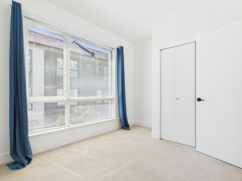 4-9735 University Crescent, Burnaby, BC - Indoor Photo Showing Other Room