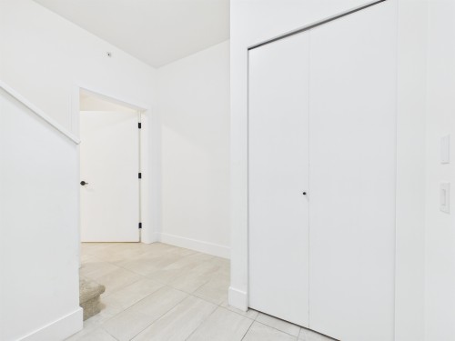 4-9735 University Crescent, Burnaby, BC - Indoor Photo Showing Other Room
