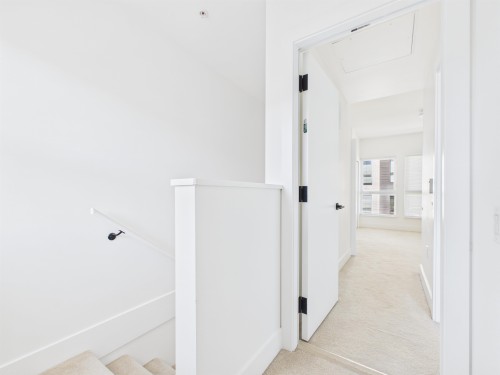 4-9735 University Crescent, Burnaby, BC - Indoor Photo Showing Other Room