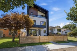 3016 19th Avenue E Vancouver, BC V5M 2S9