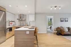 329-1783 Manitoba Street  Vancouver, BC V5Y 0K1