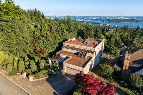 Lower-2426 Westhill Court , West Vancouver, BC V7S 3A5 4