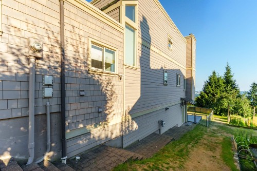 Lower-2426 Westhill Court , West Vancouver, BC V7S 3A5 5