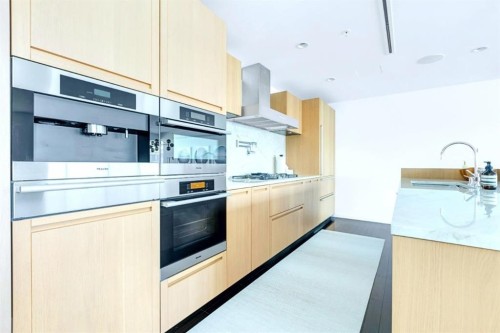 230X-1011 Cordova Street W, Vancouver, BC V6C 0B2 4