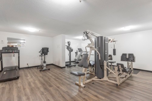 519-2012 Fullerton Avenue, North Vancouver, BC - Indoor Photo Showing Gym Room