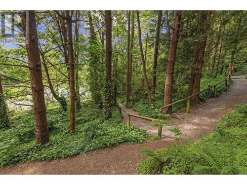 519-2012 Fullerton Avenue, North Vancouver, BC - Outdoor