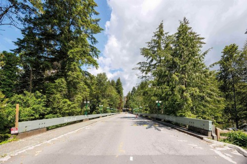 519-2012 Fullerton Avenue, North Vancouver, BC - Outdoor With View
