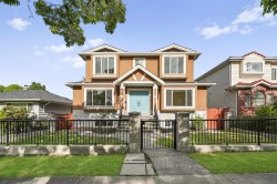 5454 Slocan St Street  Vancouver, BC V5R 2B1