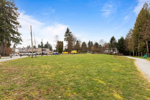 306-22347 Lougheed Highway, Maple Ridge, BC - Outdoor