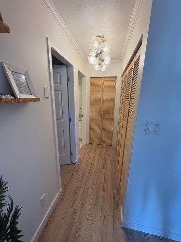 306-22347 Lougheed Highway, Maple Ridge, BC - Indoor Photo Showing Other Room