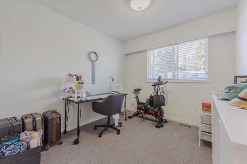 21784 Donovan Avenue, Maple Ridge, BC - Indoor