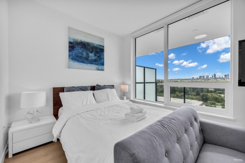 1803-2425 Alpha Avenue, Burnaby, BC - Indoor Photo Showing Bedroom
