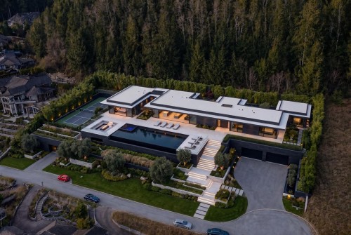 2345 Kadlec Court, West Vancouver, BC - Outdoor
