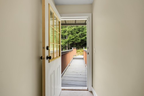 1014 Lanark Place, Squamish, BC - Indoor Photo Showing Other Room