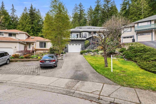 1014 Lanark Place, Squamish, BC - Outdoor