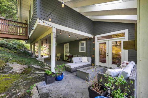 1014 Lanark Place, Squamish, BC - Outdoor With Deck Patio Veranda With Exterior