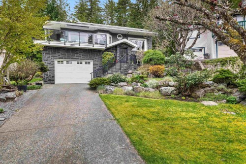 1014 Lanark Place, Squamish, BC - Outdoor