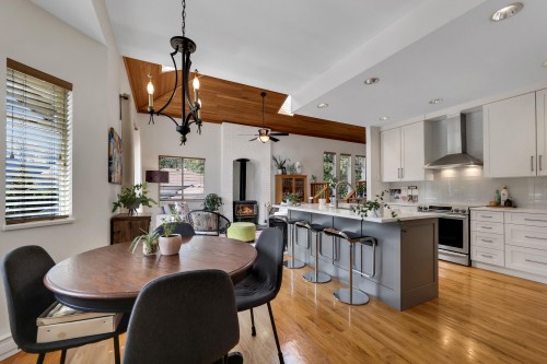 1014 Lanark Place, Squamish, BC - Indoor