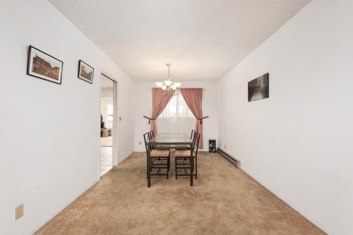 9241 Kingsley Court, Richmond, BC - Indoor