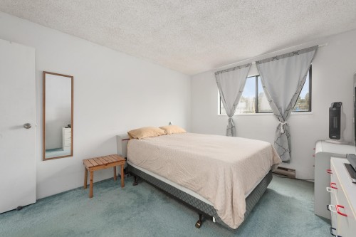 9241 Kingsley Court, Richmond, BC - Indoor Photo Showing Bedroom