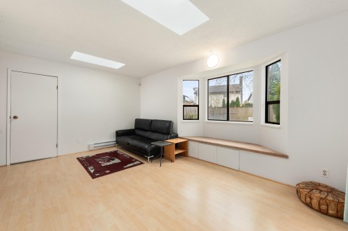 9241 Kingsley Court, Richmond, BC - Indoor